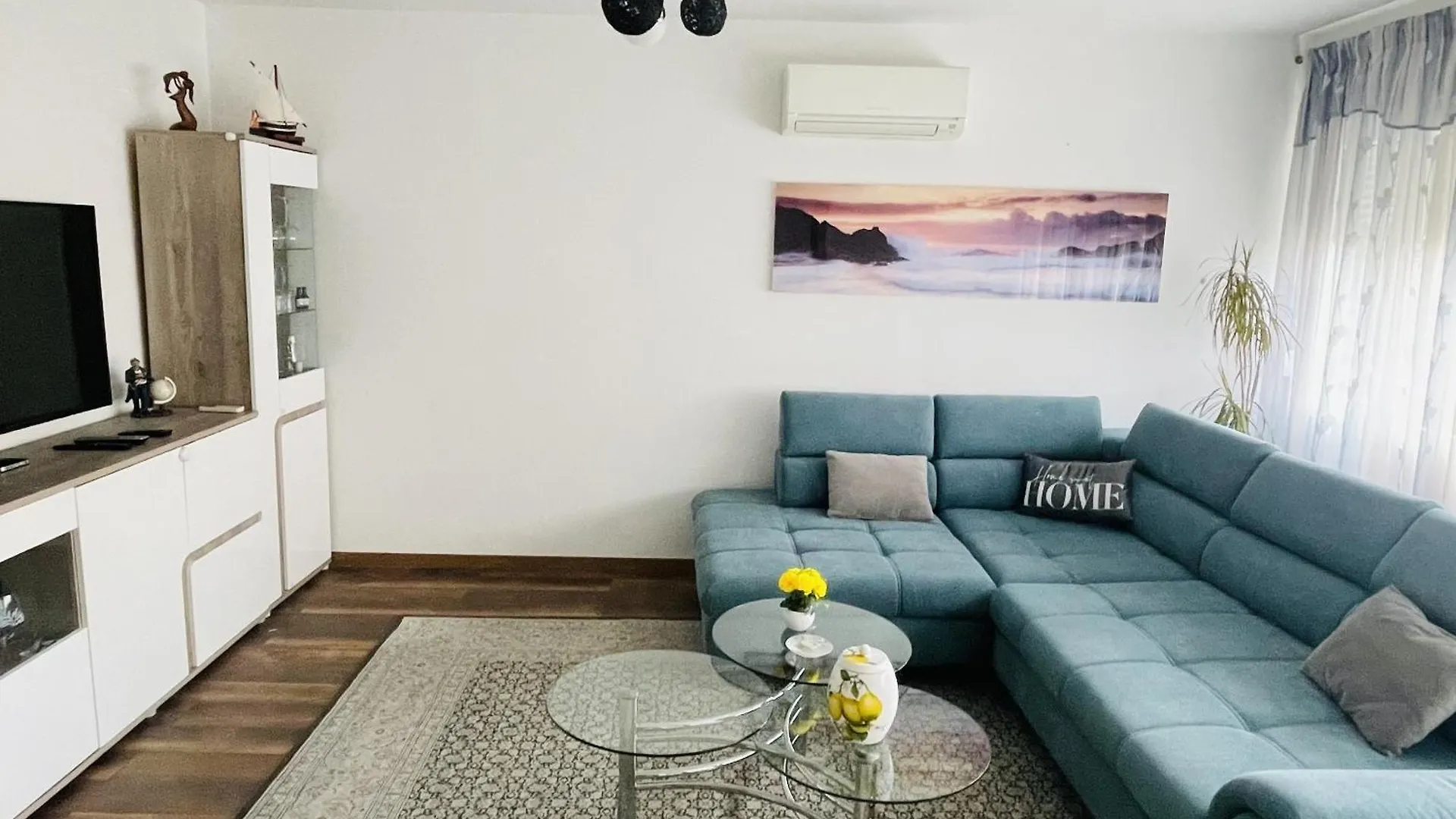 Apartments With Wifi Split - 21347 0*,