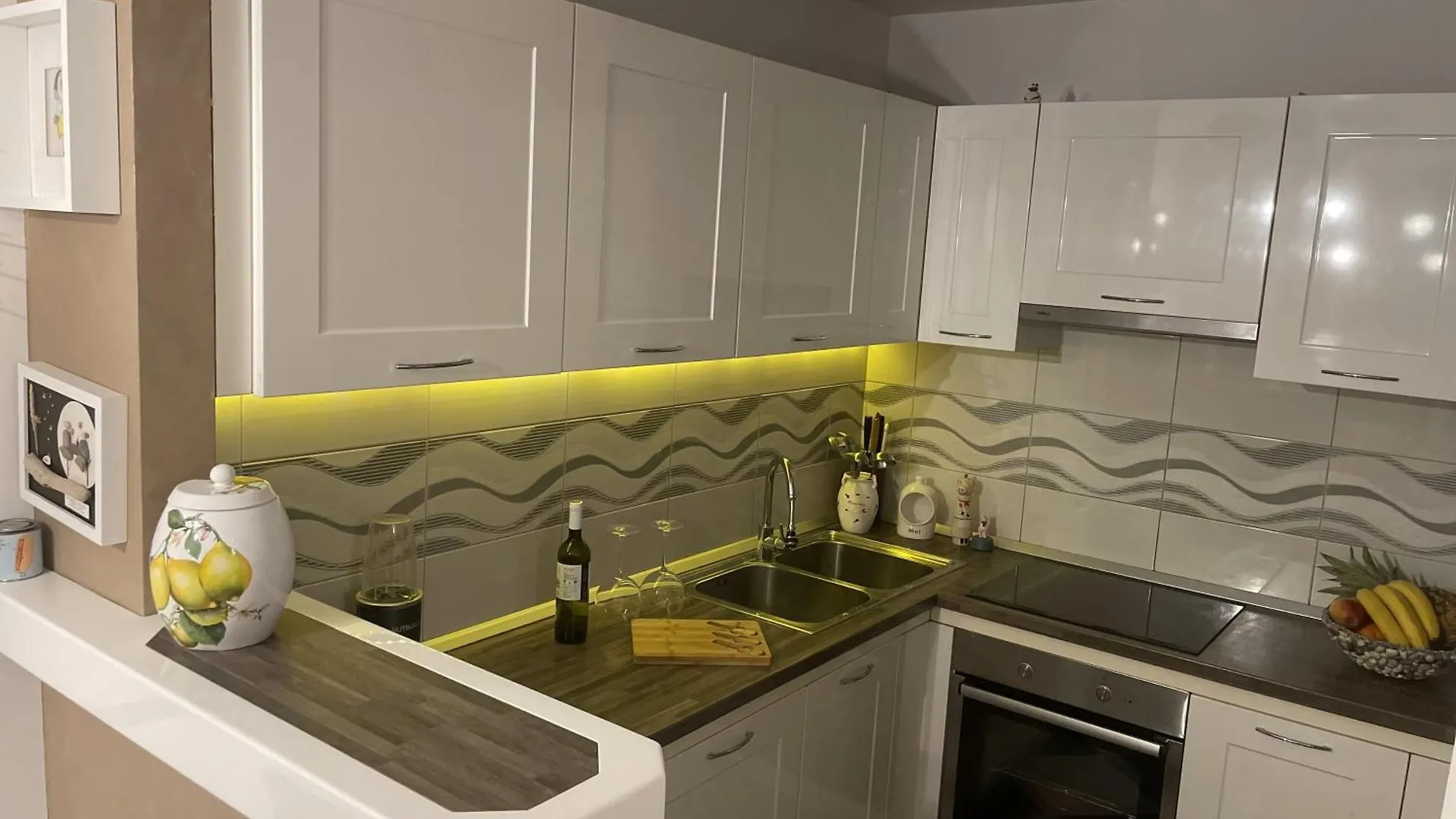 Apartments With Wifi Split - 21347