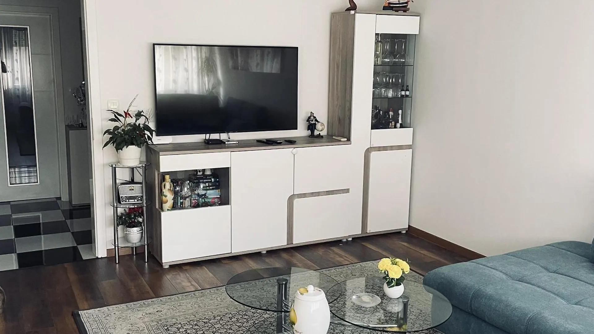 Apartments With Wifi Split - 21347